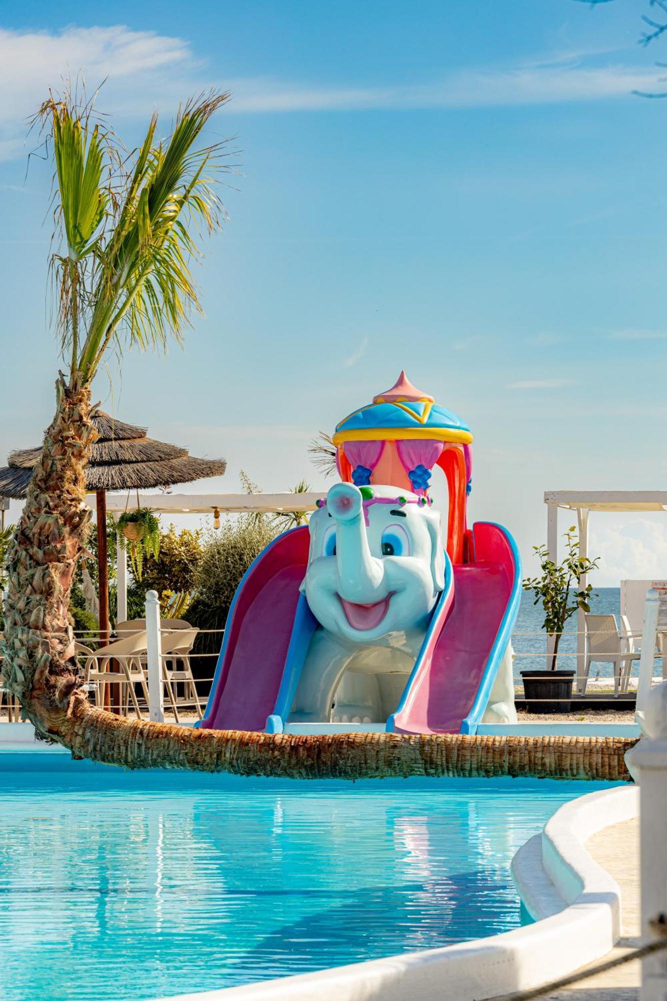 Cala Nostra Resort Маротта Экстерьер фото